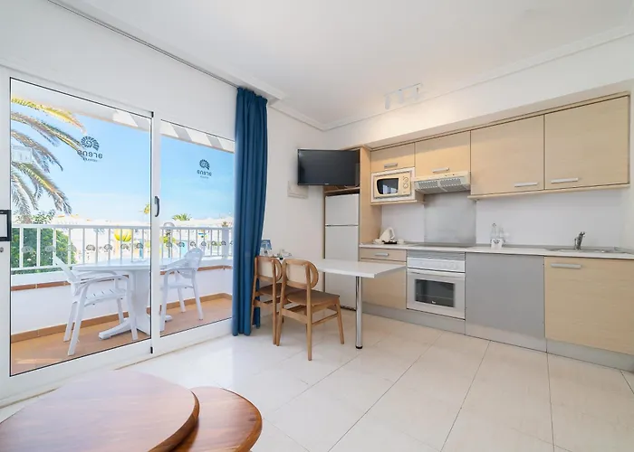 Hotel apartamentowy Arena 3*