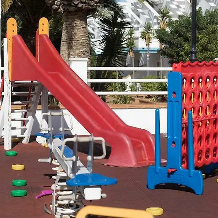 Arena מלון דירות