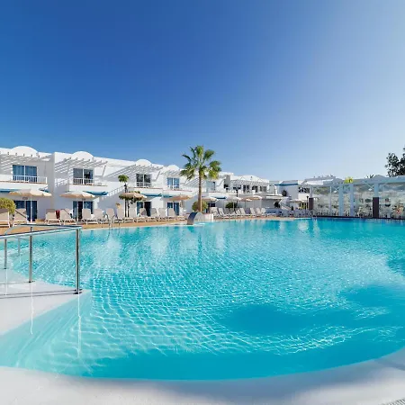 Apartahotel Arena 3*